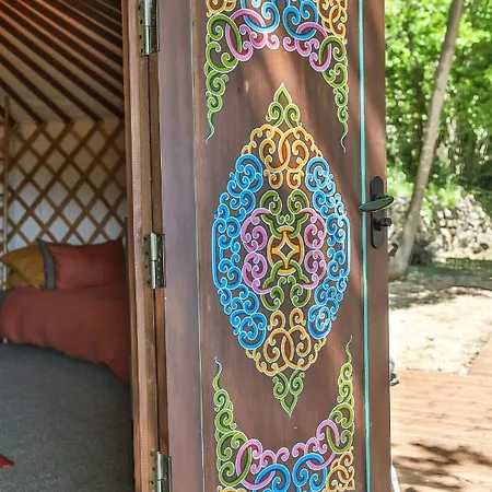 Tente de luxe Yourte Mongole Vue Mer - Expérience Unique *